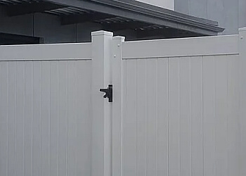 Grande Prairie fencing contractor Duraguard Fence Ltd.