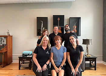 Stratford house cleaning service Dustin' Mamas