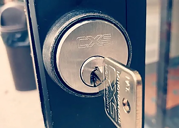 EA Locksmith Waterloo - Waterloo, ON Serruriers
