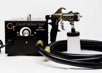 Mississauga tanning salon Extreme Tan