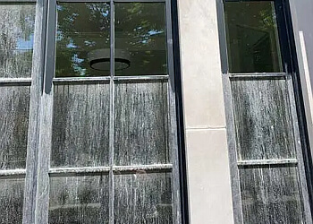 Vaughan window cleaner EZ Window Cleaning