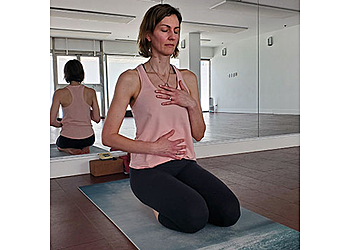 London Cours de yoga  Elements Hot Yoga London