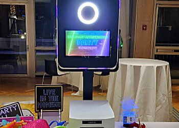 Burnaby photo booth company Elite Photo Booth