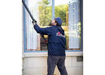 Kingston window cleaner Elite Window Cleaning