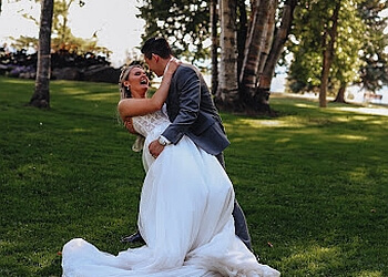 Prince George wedding photographer Ellen Litvinova Photographer BC