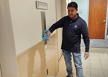 Emerald Building Caretakers Ltd. - Mississauga, ON Commercial Cleaning Services - Commercial Service Image