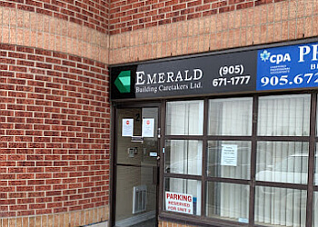 Mississauga
Services De Nettoyage Commercial
Emerald Building Caretakers Ltd image 1