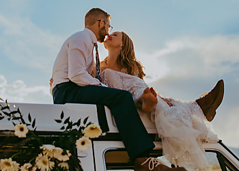 Kamloops wedding photographer Emily-May Photography