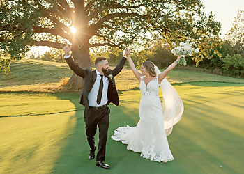 Burlington wedding officiant Enduring Promises Burlington