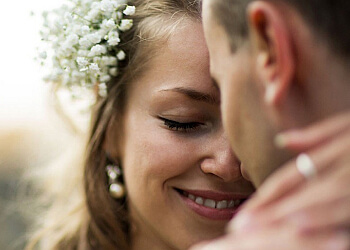 Mississauga wedding officiant Enduring Promises Inc. Mississauga