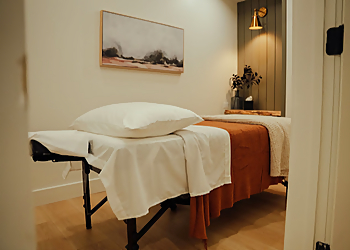 Erin Harding - REBOUND TOTAL HEALTH - Hamilton, ON Therapists - Treatment Room Image