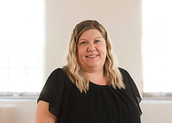 Erin Harding - REBOUND TOTAL HEALTH Erin Harding - REBOUND TOTAL HEALTH - Hamilton, ON Therapists - Doctor Portrait Image