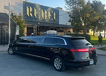 Erinmills Limousine & Luxury Coaches Erinmills Limousine & Luxury Coaches - Mississauga, ON Limo Service - Limo image