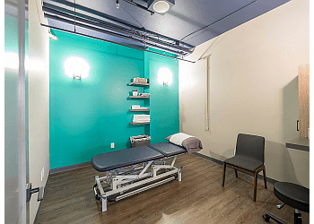 Victoria physical therapist Evan Thomas, FCAMPT, MPT, BSC(KIN) - DOCKSIDE PHYSIOTHERAPY