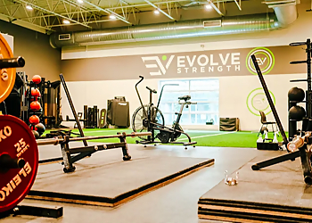 Evolve Strength Downtown - Edmonton, AB Gymnases