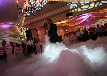 Ottawa dj Extreme Entertainment DJ Services