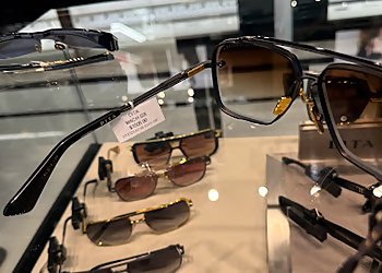 Halton Hills optician Eyeconcept Toronto Premium Outlets