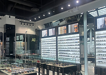 Halton Hills optician Eyeconcept Toronto Premium Outlets