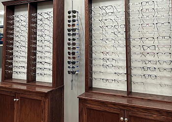 North Bay optician Eyes On Main