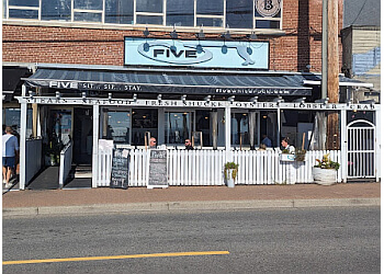 Langley seafood restaurant FIVE Kitchen & Oyster Bar