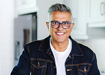 Faisal Susiwala - Cambridge, ON Real Estate Agents - Staff Working Image
