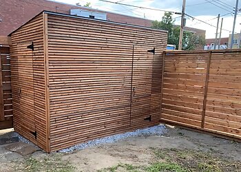 Montreal fencing contractor Fantastik Fences
