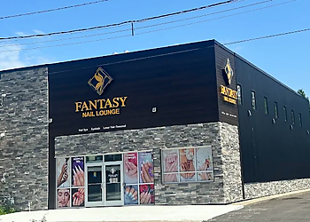 Fantasy Nail Lounge - Chatham, ON Salons De Manucure - Salon Exterior Image