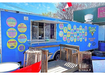 North Bay Camions De Nourriture Field of Dreams