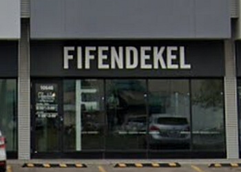 Edmonton sandwich shop Fifendekel