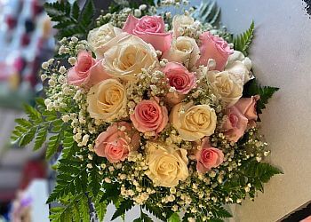 Markham florist Flamingo Floral & Gifts