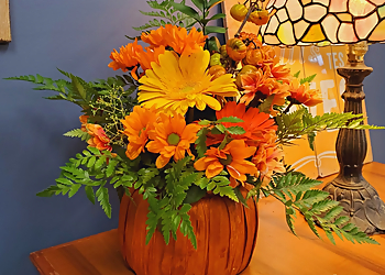 Fleuriste Du Charme En Fleurs Fleuriste Du Charme En Fleurs - Sherbrooke, QC Florists - Design Image