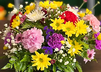 Flowers 'N Things Flower & Gift Shop - Newmarket, ON Florists - Service Highlights