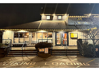 Richmond sports bar Flying Beaver Bar & Grill