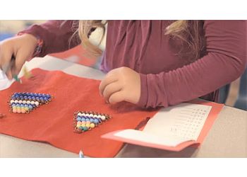 Airdrie Écoles Maternelles Footprints for Learning Preschool