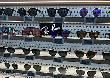 Mississauga optician For Eyes By Clearly