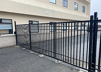 Vancouver fencing contractor Fortress Fencing Inc