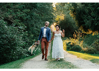 Burlington wedding photographer Fotoreflection