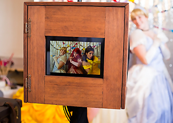 Nanaimo photo booth company Four Frames Photo Booth