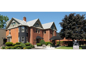 Welland business lawyer Frank Gualtieri - FLETT BECCARIO