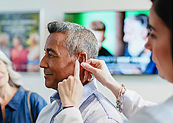 Fraser Valley Beltone - Langley, BC Audiologists - Doctor With Patient Image