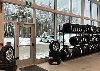 Fredericton Volkswagen - Fredericton, NB Concessionnaires d'automobile - Business Interior Image