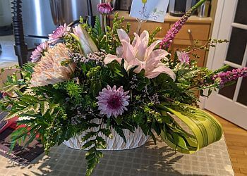 Medicine Hat florist Fresh Flowers & Gifts