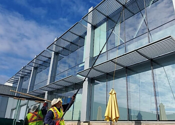 Pickering window cleaner Fresh Glance Cleaning Services