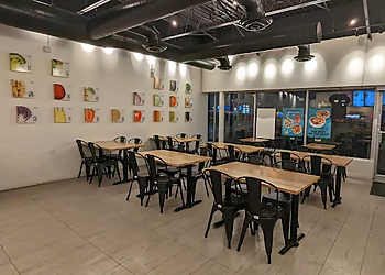 Freshii Cambridge - Cambridge, ON Smoothie and Juice Bars - Table Setup Image