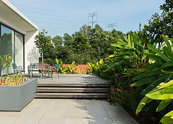 Port Coquitlam lawn care service Frogs Group