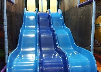 Guelph amusement park Funmazing Playcentre