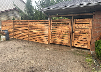 Oakville fencing contractor GNFP