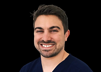 North Vancouver physical therapist Gabriel Sarta, MPT - TRIMETRICS PHYSIOTHERAPY