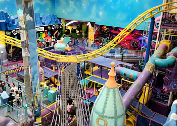 3 Best Amusement Parks in Edmonton, AB - Expert Recommendations