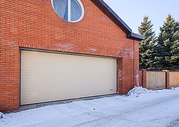 Garage Door Repair Oshawa - Oshawa, ON Réparations De Portes De Garage - Project Image
